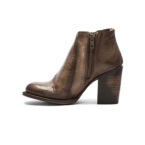 Sassy Corsetted Freebird Distressed Leather Bootie - Picture 5 of 16